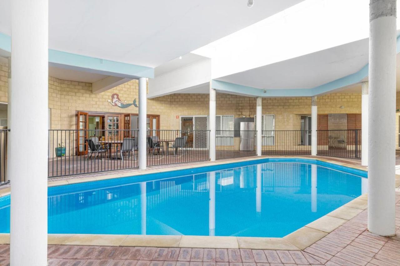 וונרופ Inn The Tuarts Guest Lodge מראה חיצוני תמונה